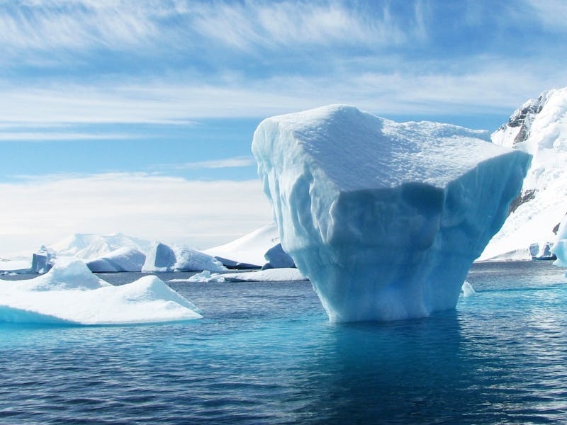 Artico senza ghiacci entro il 2027: una minaccia imminente per l’ecosistema globale