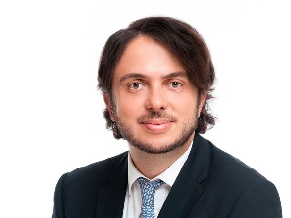 La transizione energetica tra intelligenza artificiale, crisi climatica e ritorno ai fondamentali di mercato