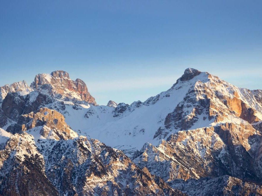 Ghiaccio bollente, il paradosso che racconta la crisi climatica italiana
