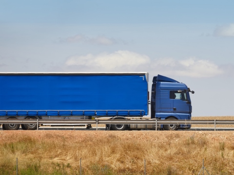 Crescono i veicoli industriali a novembre (+18,3%) ma il dato cumulato del 2025 resta negativo: -3,7%