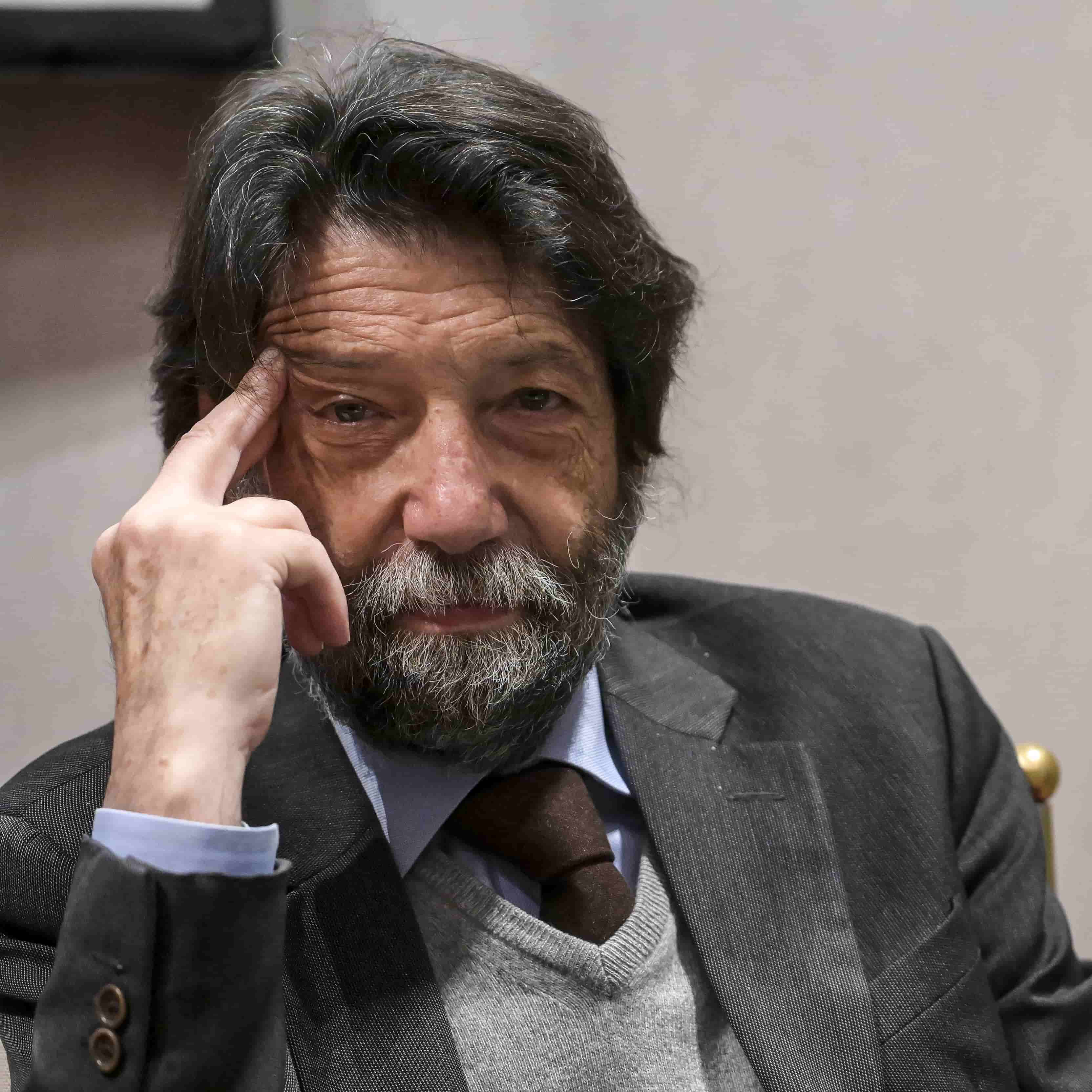 Massimo Cacciari a 81 anni dice sì all’amore