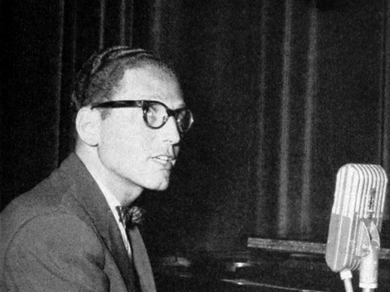 Addio a Tom Lehrer, il matematico che fece ridere l’America della sua stessa ipocrisia