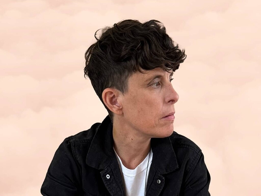 Morta Andrea Gibson, con i suoi versi ha esplorato l'identità di genere