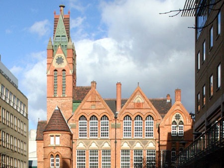 L'arte come evasione: il viaggio di Htein Lin dalla prigionia alla libertà espressiva