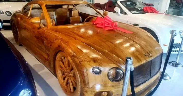 Arte su quattro ruote: la scultura Bentley che costa 98.900 dollari