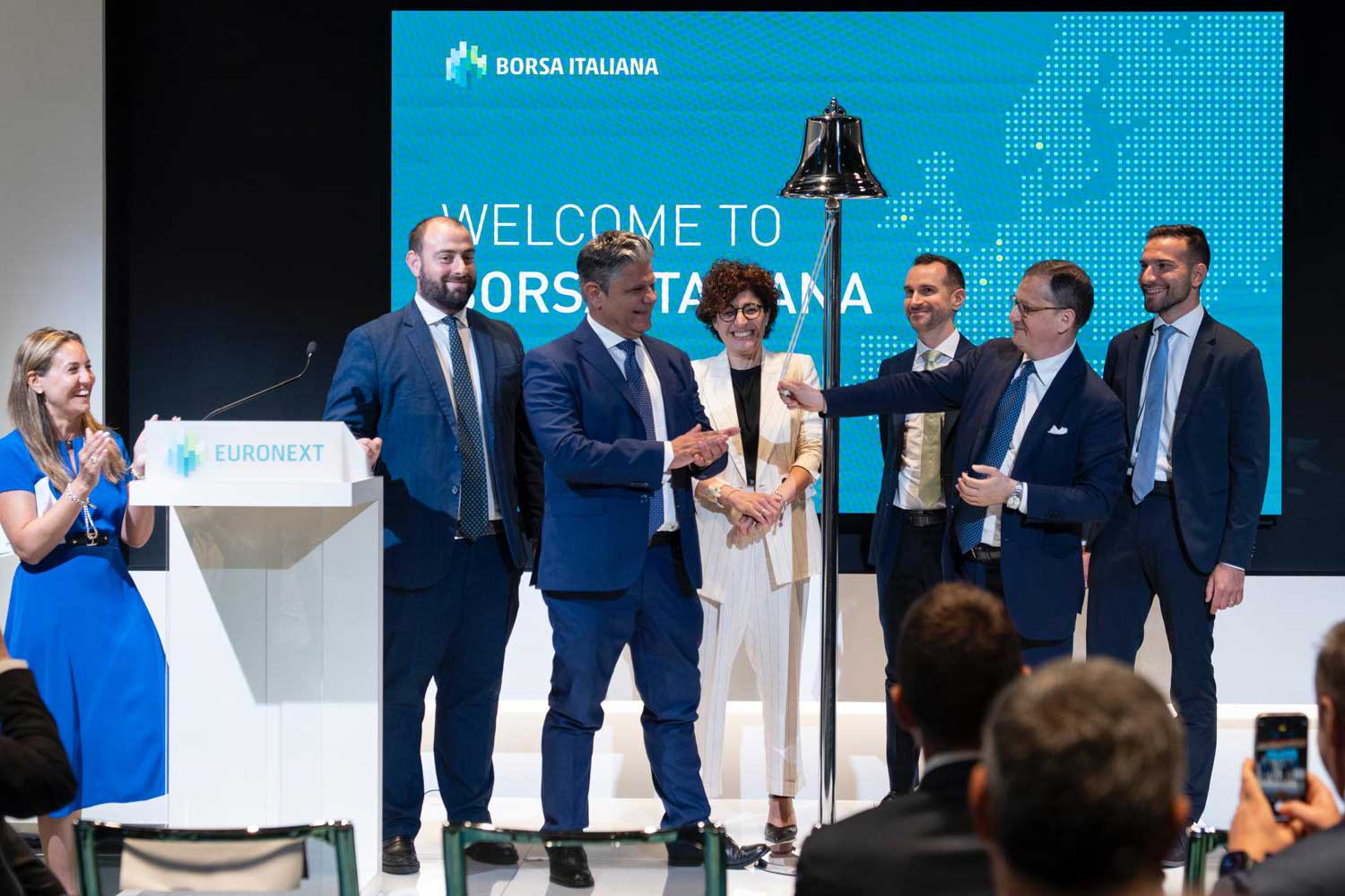 FS celebra il nuovo Green Bond da 800 milioni con il “Ring the Bell” a Borsa Italiana