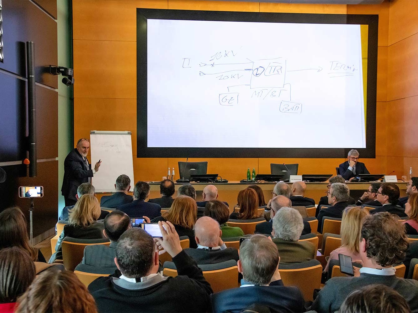 FS investe 100 miliardi in infrastrutture: più cantieri e rete ferroviaria potenziata