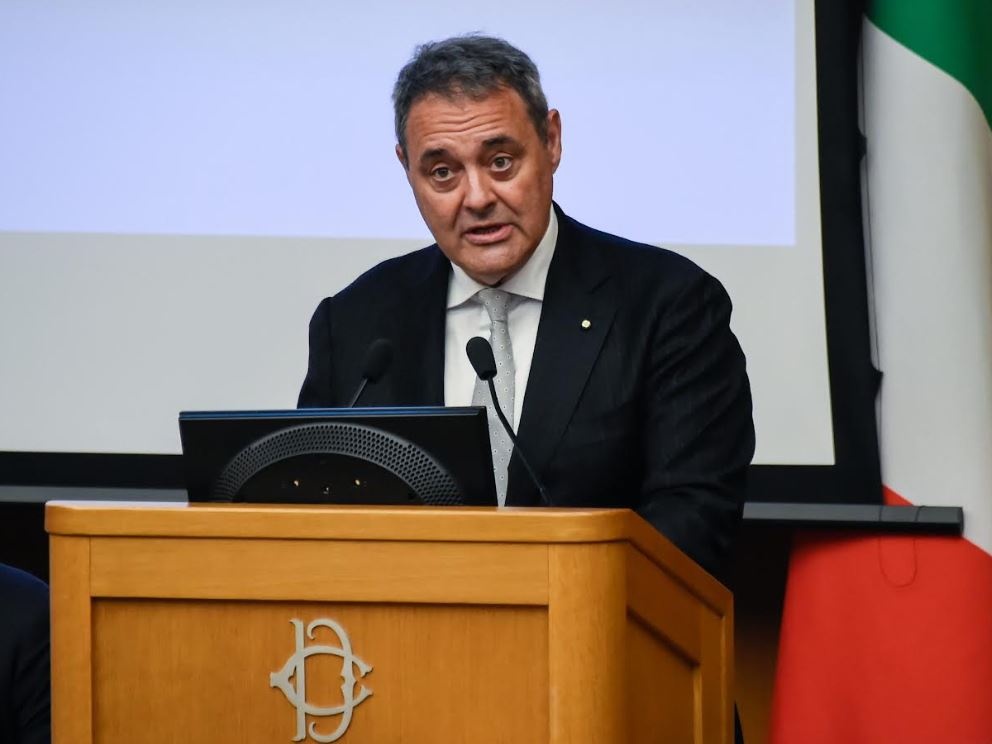 ARERA 2025: Besseghini chiude il mandato tra sfide climatiche, digitale e bollette più trasparenti