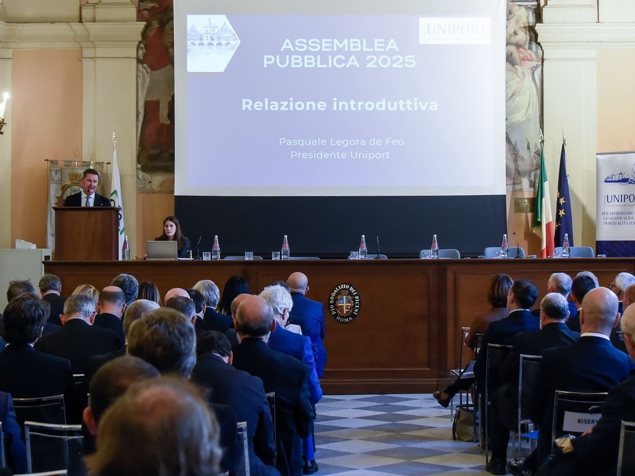 Legora: “Porti italiani a un bivio, servono visione, confronto e interventi immediati”