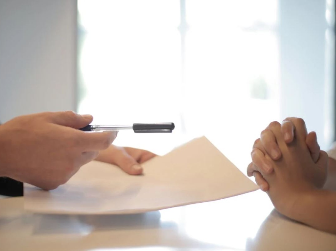 Assicurazioni, Münchener Rück: per il 2025 punta a utili per sei miliardi di euro