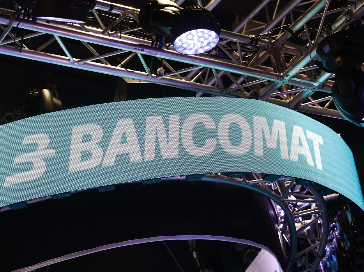 Mentre si celebrano i pagamenti telematici, in tilt Bancomat e Pagobacomat