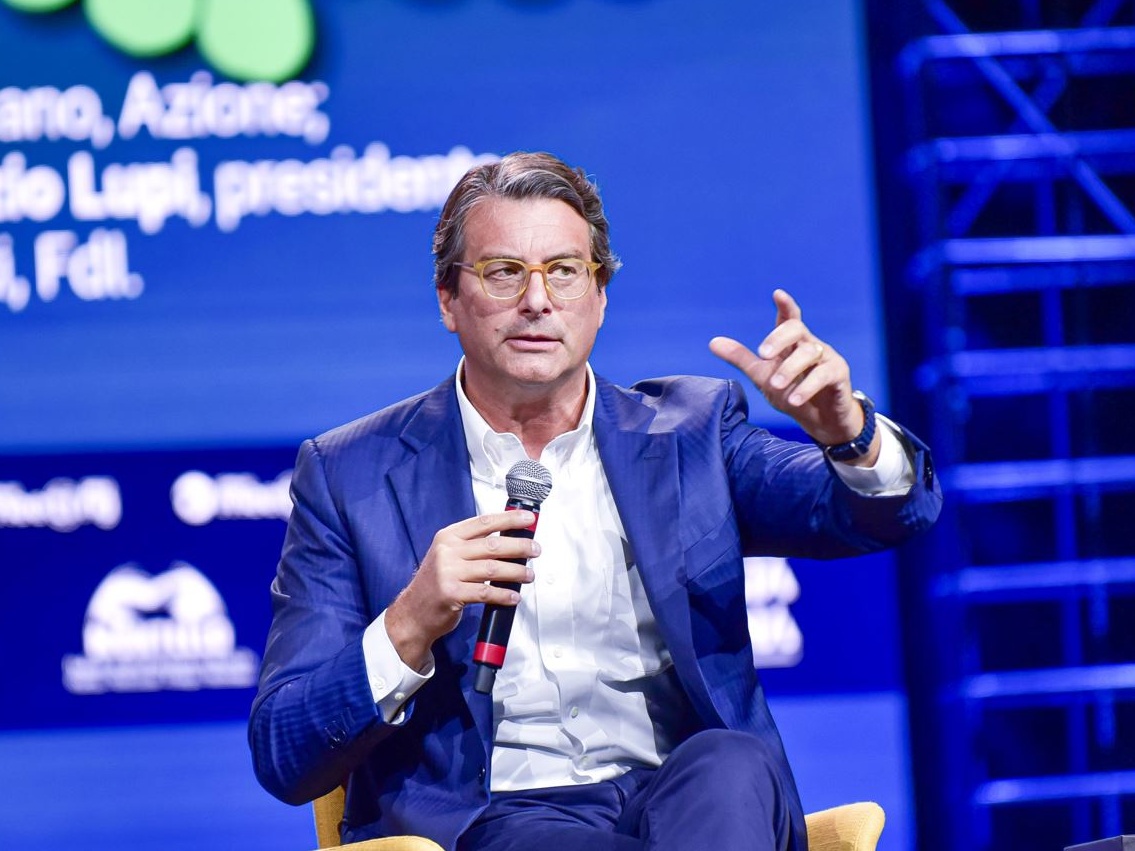 Intesa Sanpaolo, nuove iniziative per promuovere lo sviluppo delle Pmi negli USA