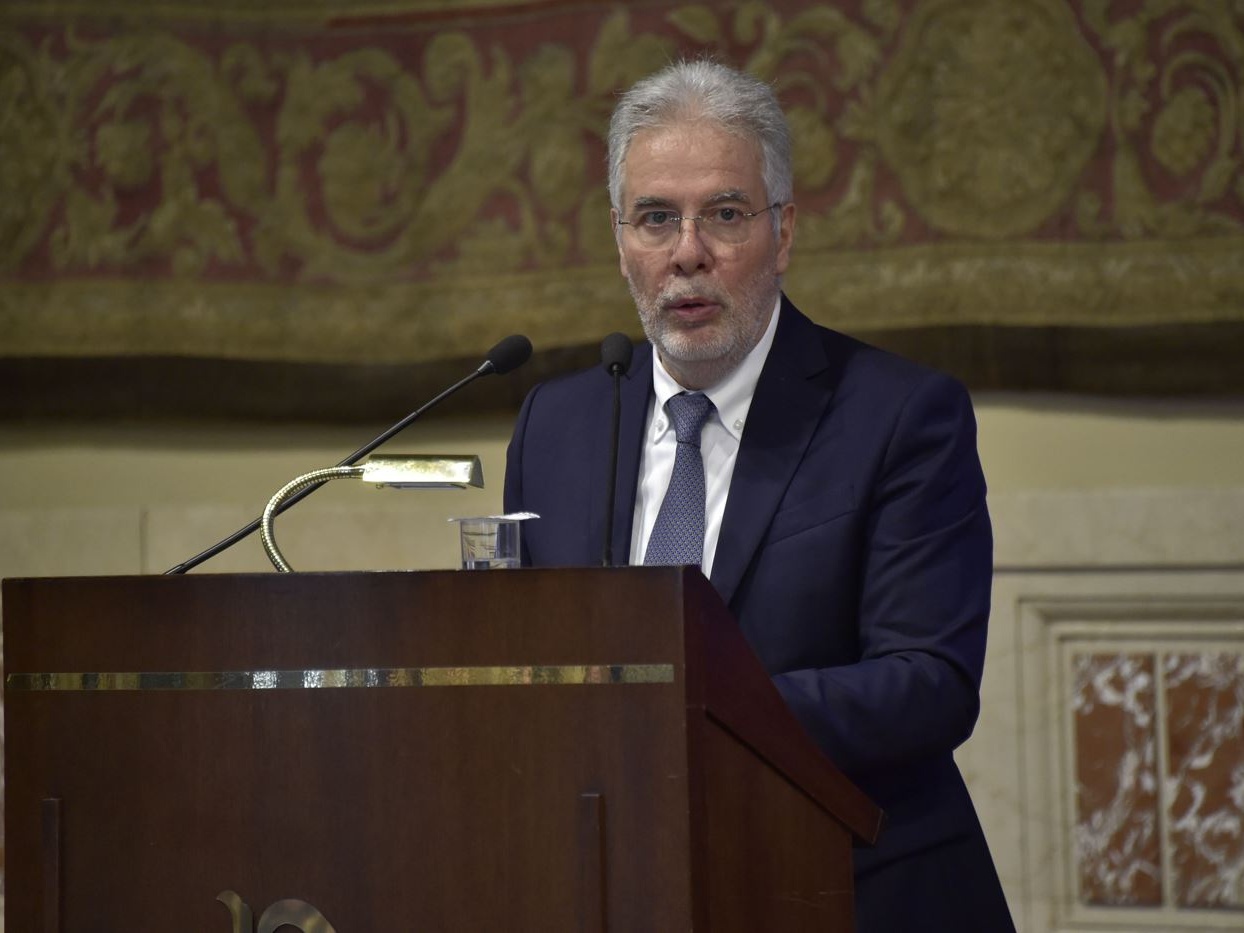 Fuga di cervelli e inverno demografico: dal Rapporto Istat 2025 un allarme sistemico per il futuro del Paese