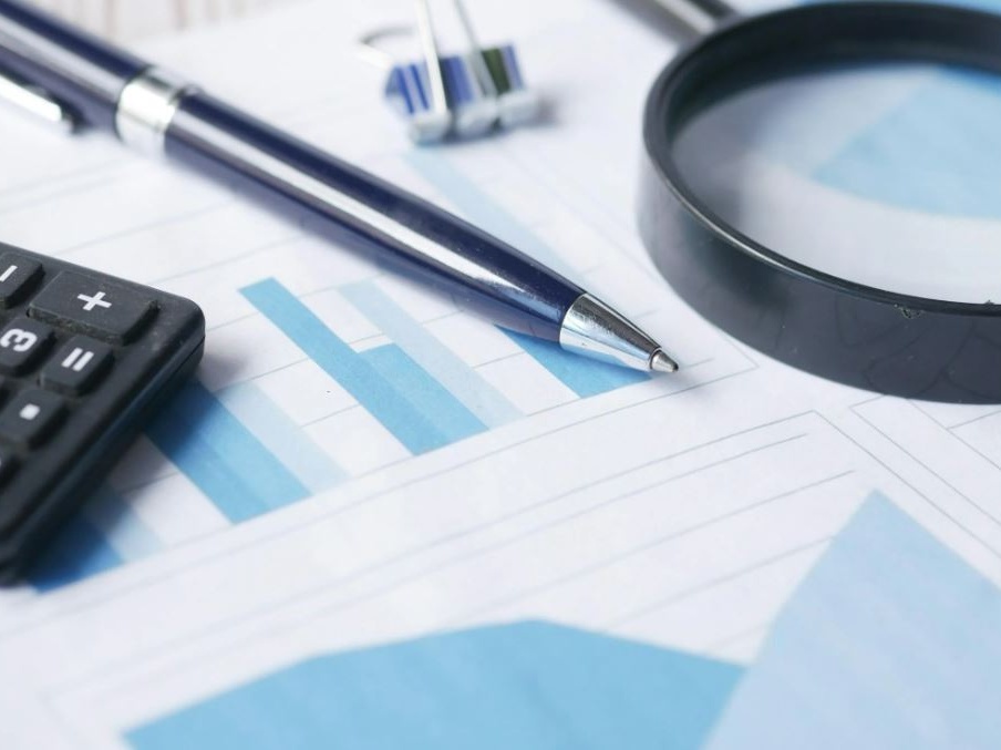 Commercialisti, cresce la presenza femminile: le donne salgono al 34% ma il Gender Pay Gap resta al 42,9%