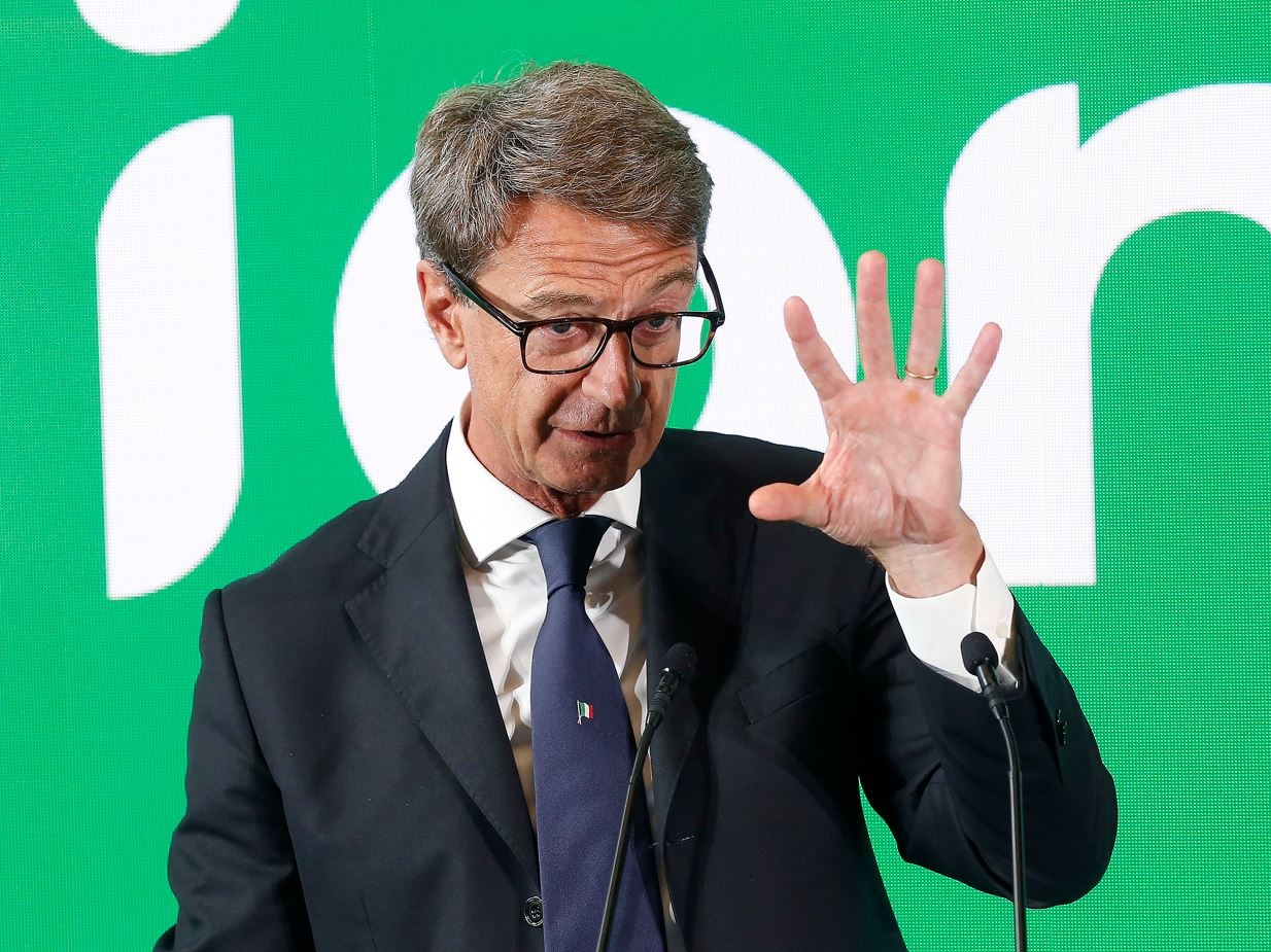 Tra Italia e Svizzera in treno: rinnovata la partnership Trenitalia-FFS