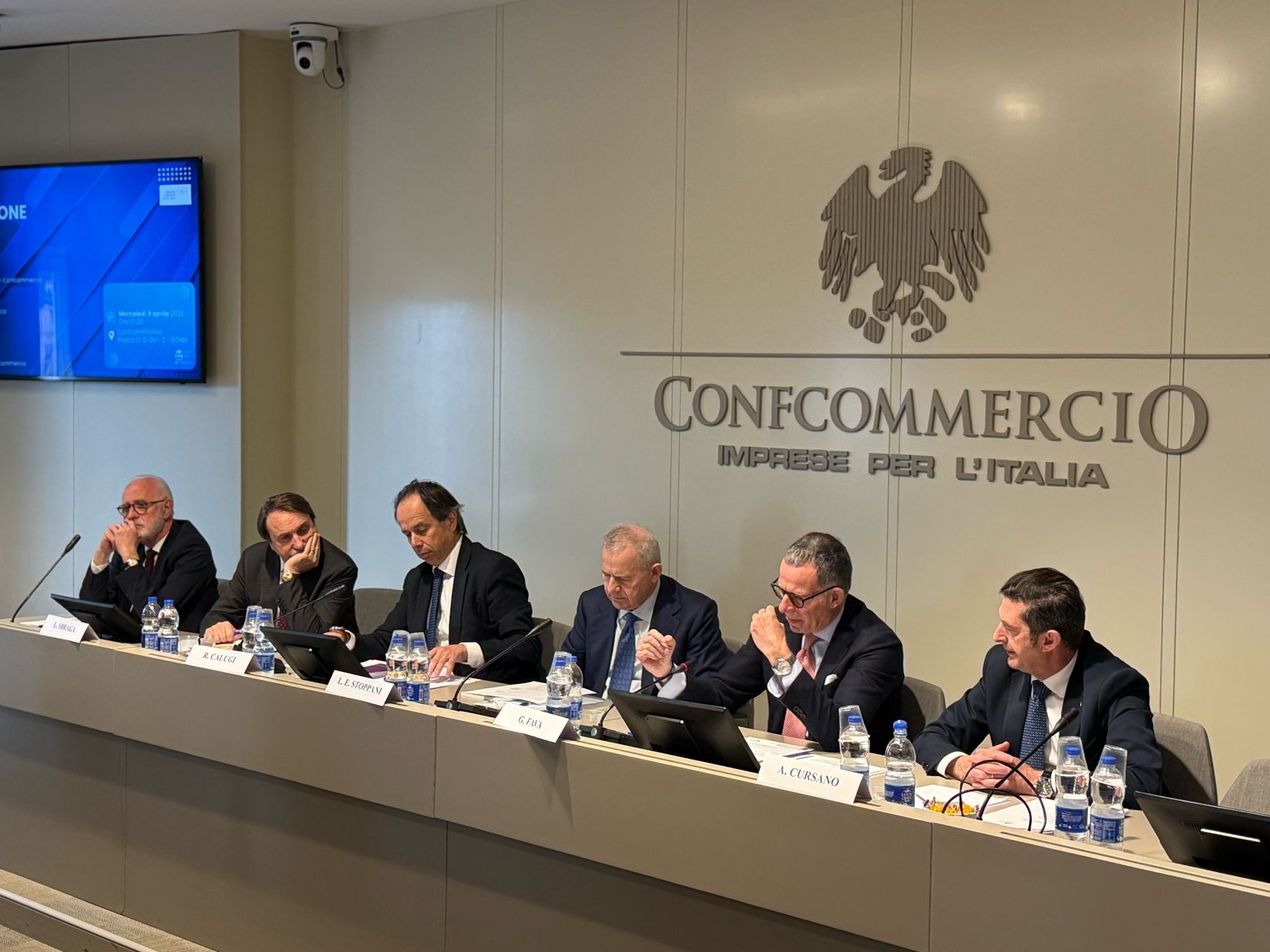 Rapporto Ristorazione FIPE 2025: occupazione record (1,5 milioni), ma calano le imprese (-1,2%)