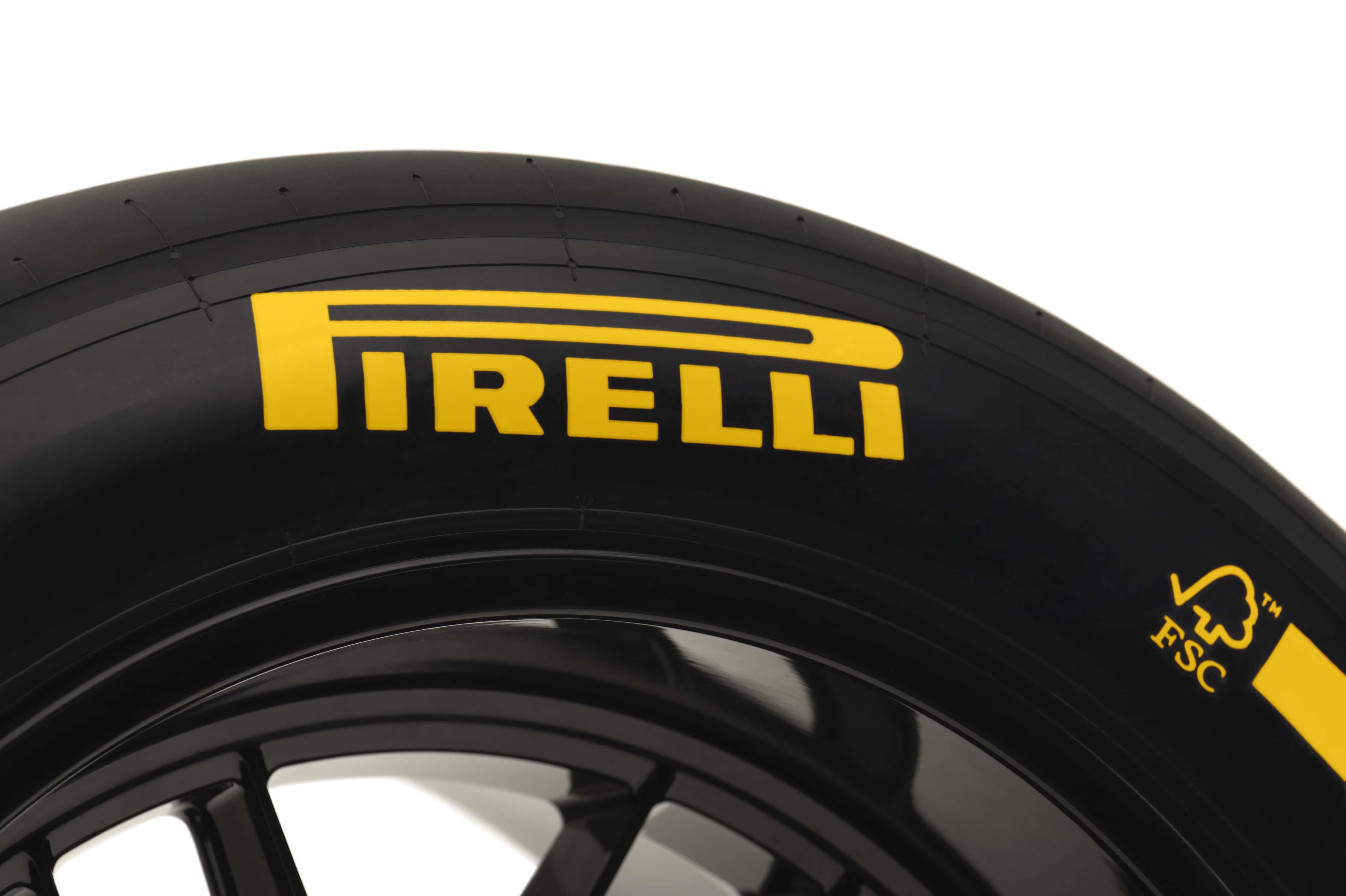 Pirelli in rialzo in Borsa, cresce l’ipotesi di un disimpegno dei soci cinesi