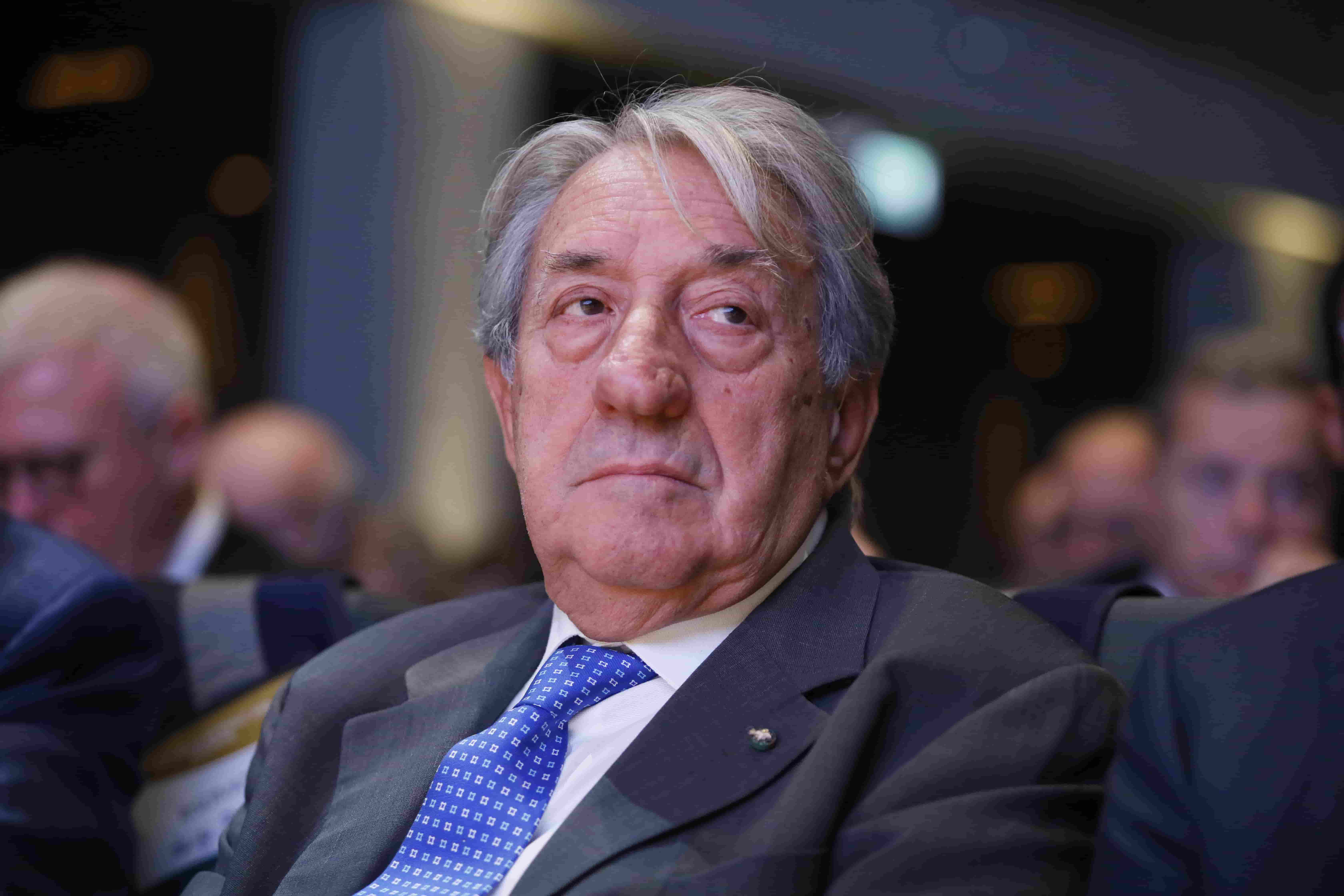 Private debt in crescita: investimenti record, ma la raccolta rallenta