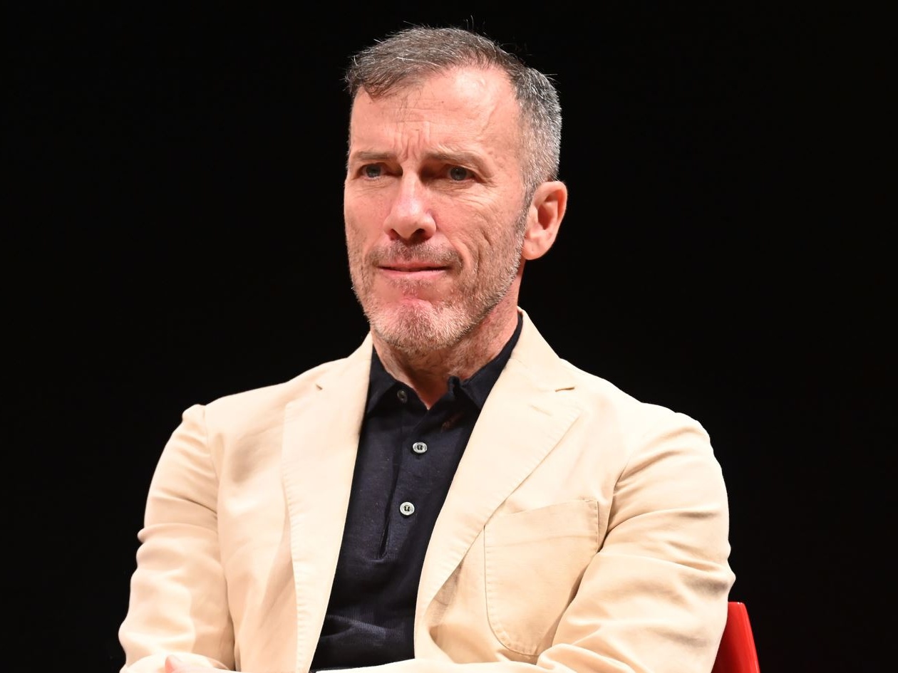 Tim pesca sempre la carta peggiore, tra trattative difficili e arresti eccellenti