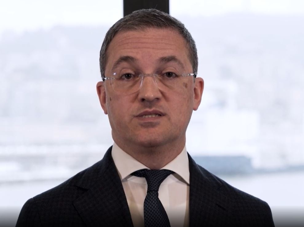 Intesa Sanpaolo guida il mercato delle obbligazioni sostenibili con oltre 21 miliardi raccolti nei primi mesi del 2025