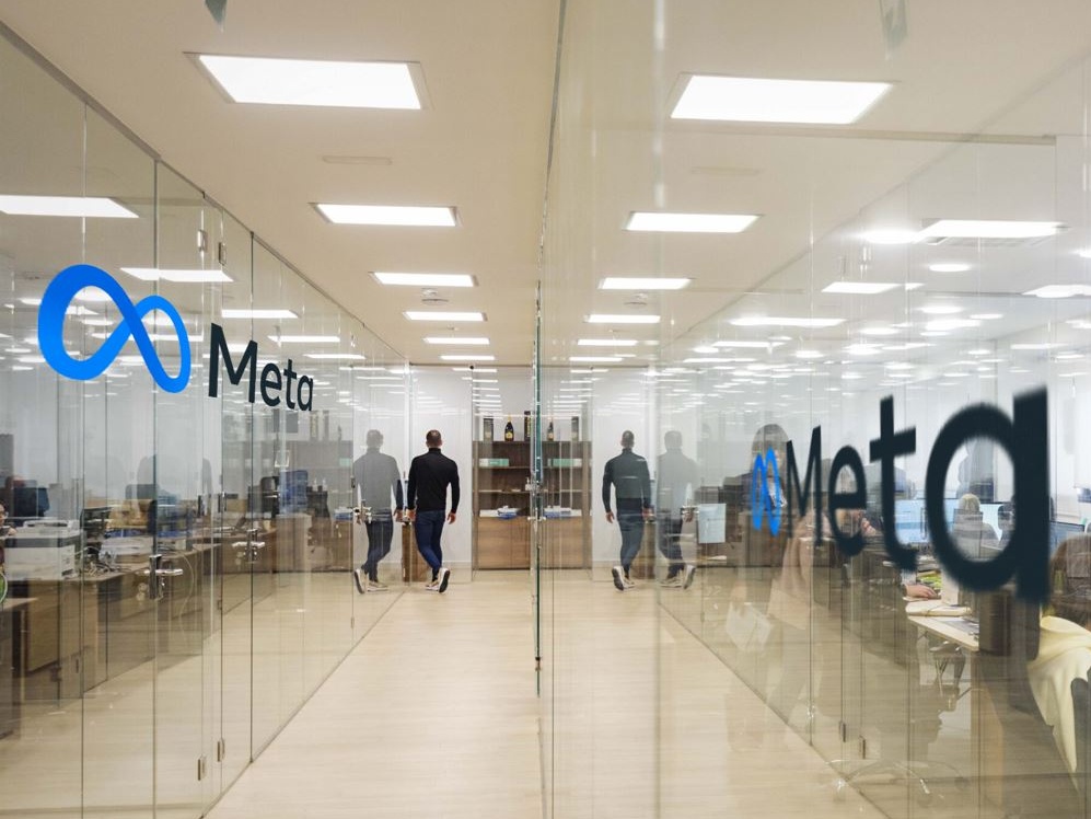 Meta punta sulla “superintelligenza”. Investimento da 14,3 miliardi in Scale AI e arrivo del CEO Alexandr Wang