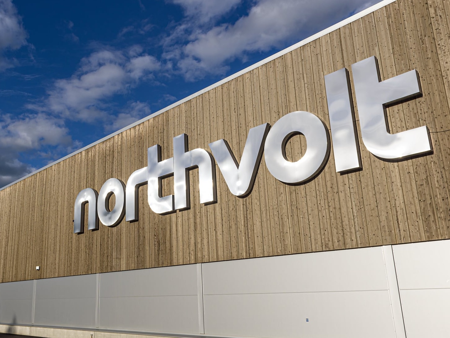 La crisi di Northvolt, un tempo colosso delle batterie, oggi lotta per sopravvivere