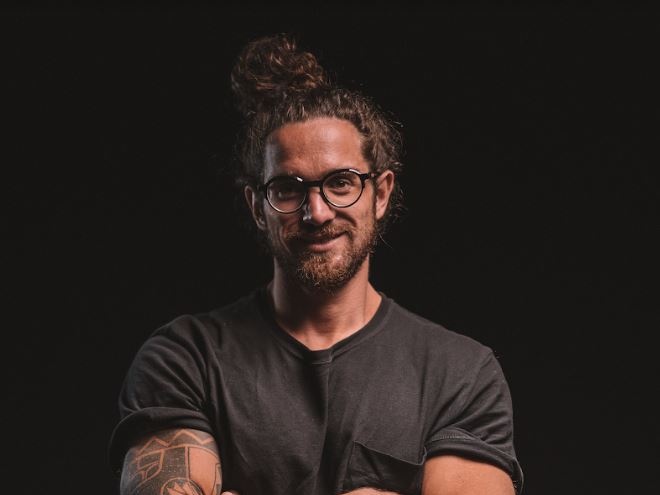 Consumatori digitali: 8 italiani su 10 acquistano online almeno una volta al mese