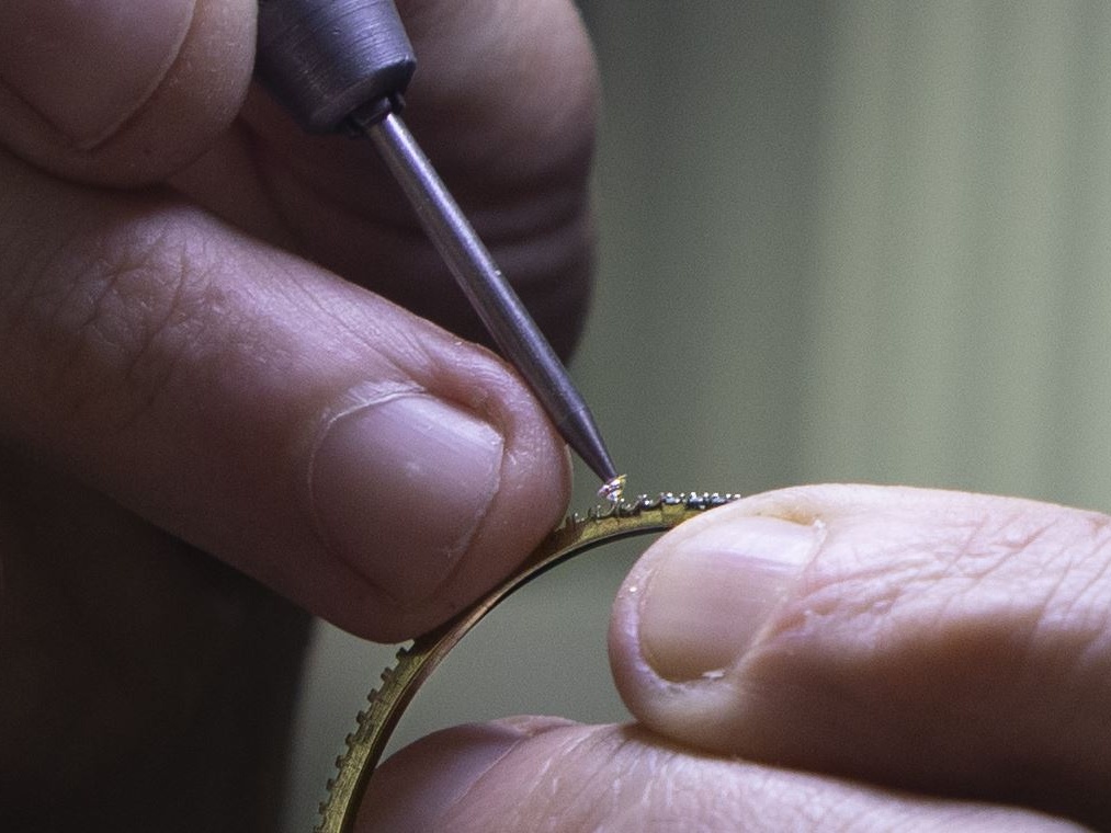 Oreficeria: settore solido, ma 400 negozi chiusi in tre anni