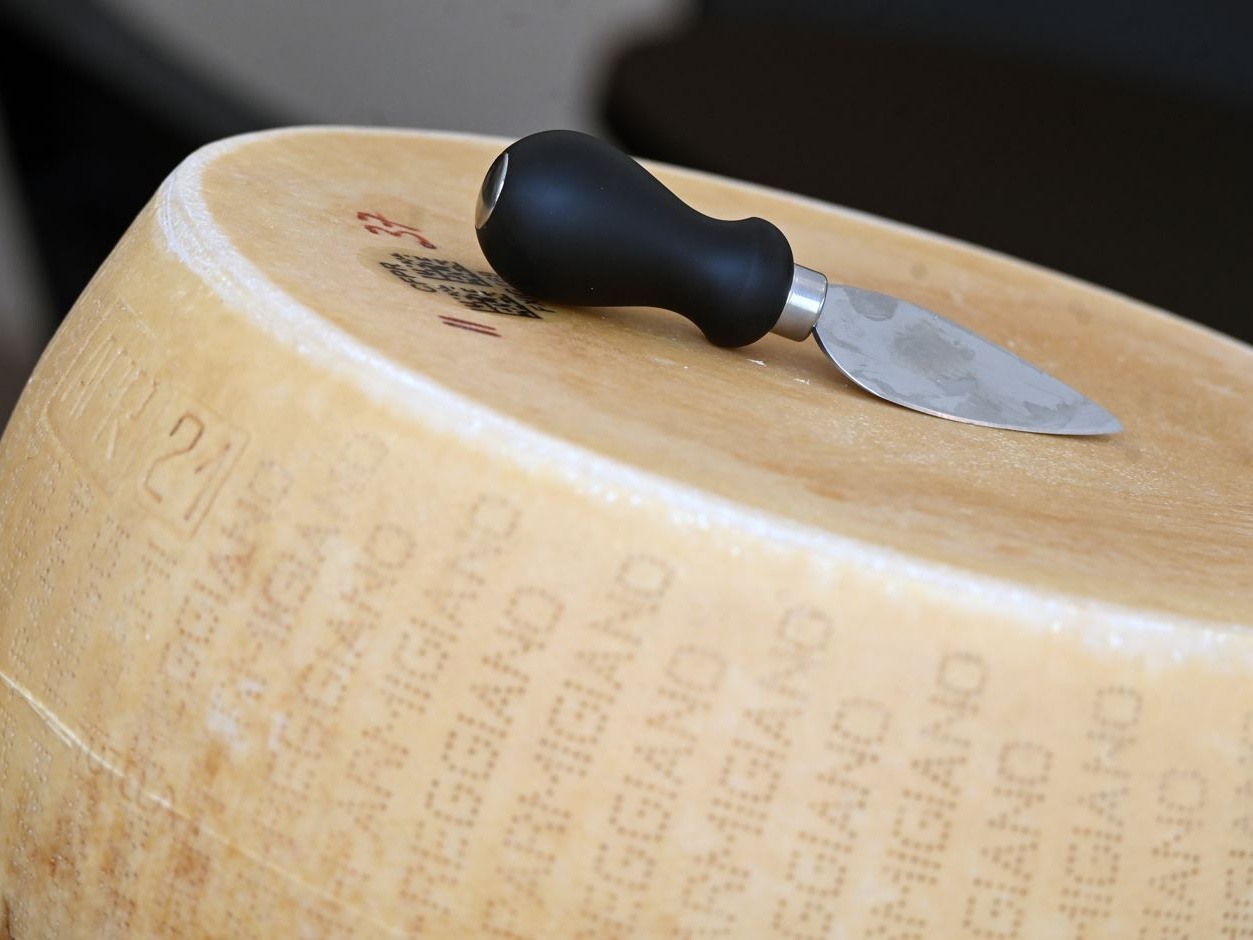 Dazi USA sul Parmigiano Reggiano: il Consorzio punta sulla diplomazia