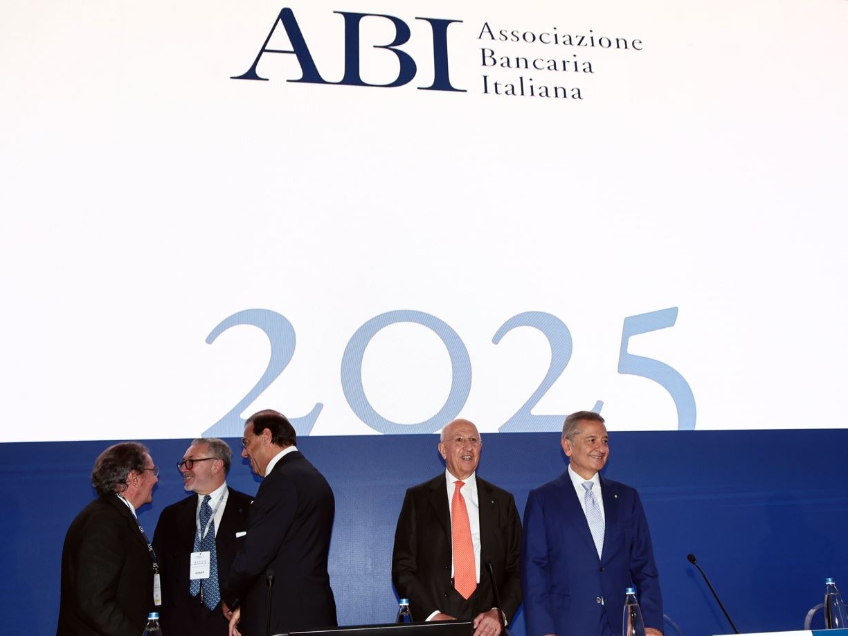 Patuelli rilancia ruolo delle banche italiane tra innovazione e democrazia economica