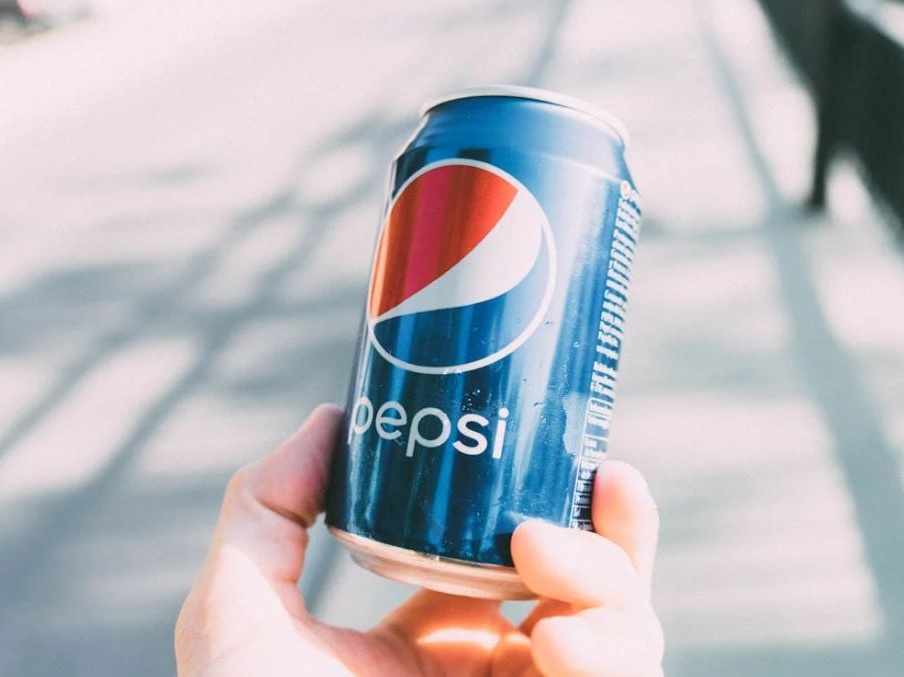 PepsiCo abbassa le sue previsioni di fatturato, pesano le scelte dei consumatori americani