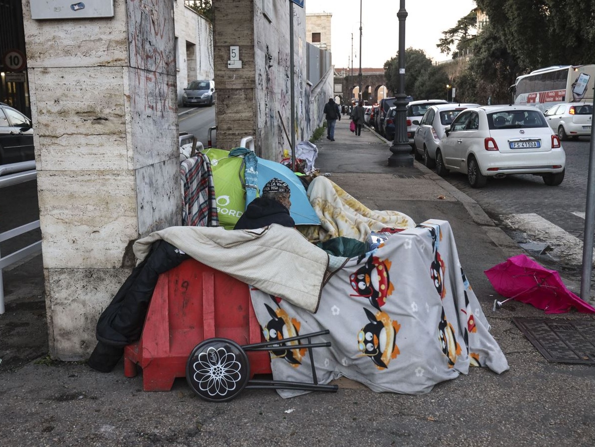 Povertà in aumento in Italia, un fenomeno che colpisce 5,7 milioni di persone