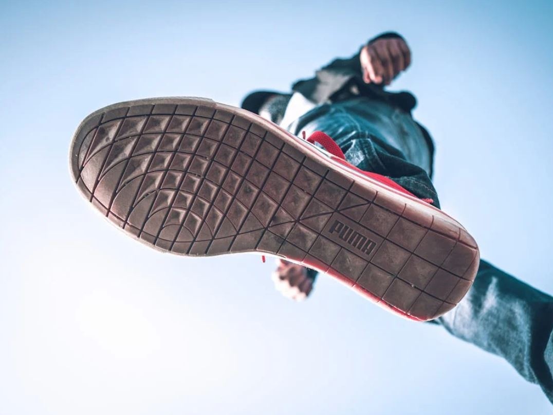 Sportswear: le voci di un interesse della cinese Anta Sports fanno volare le azioni Puma