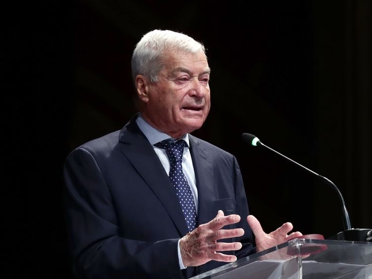 Confcommercio: inflazione e smart working frenano la distribuzione automatica