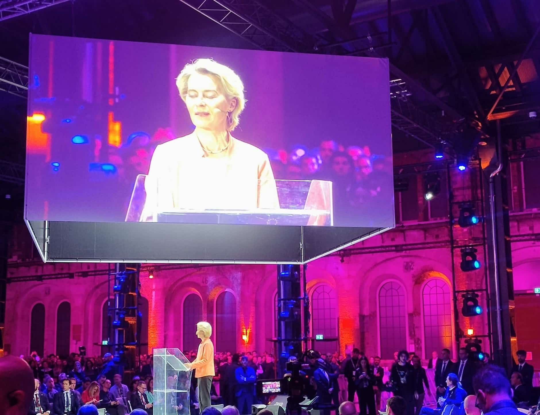 L'appello di von der Leyen a Torino: Voglio un'Europa alla vostra altezza