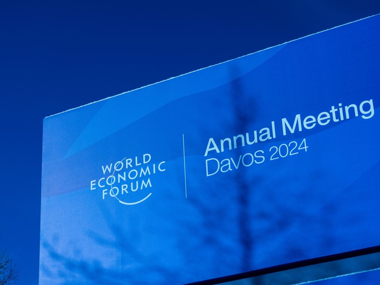 Davos, nel 2025 peggioramento economico e possibili guerre dei dazi tra Cina e USA