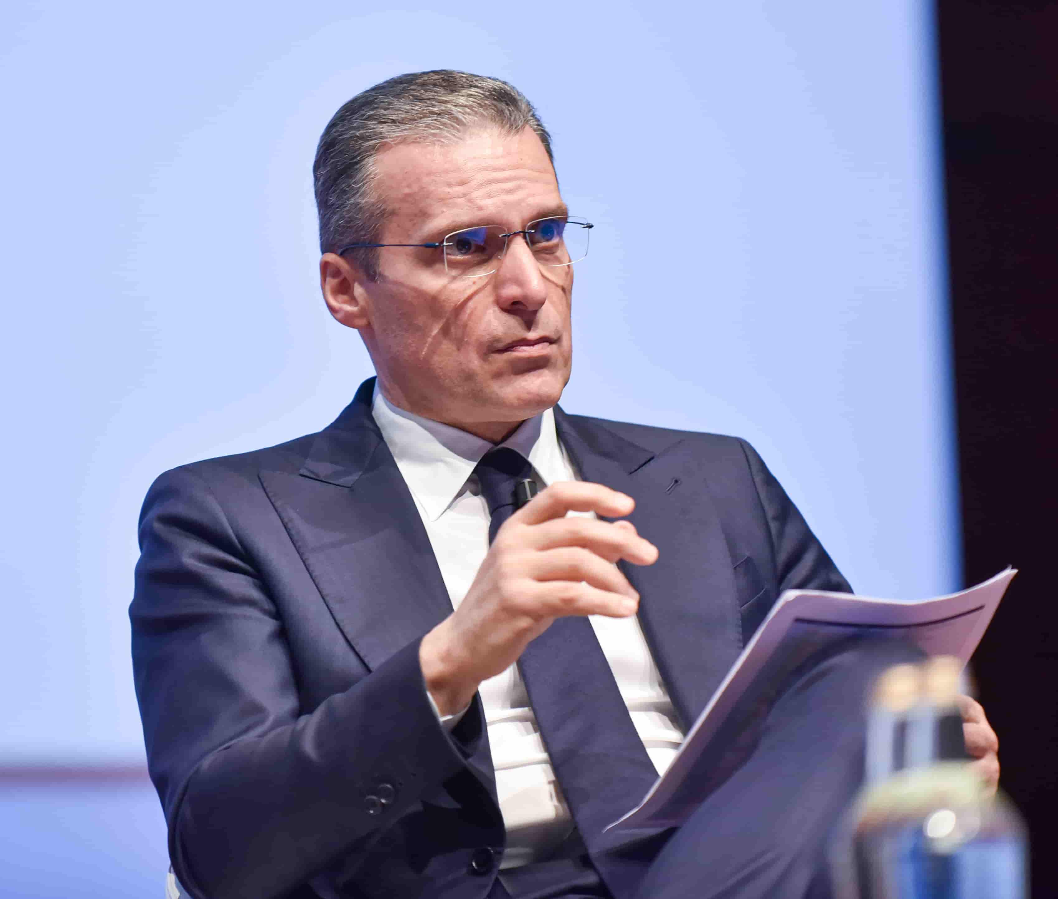 Intesa Sanpaolo rafforza il presidio nel Middle East, IMI CIB protagonista di operazioni per oltre 60 miliardi