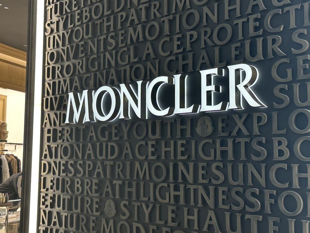 Burnerry: un articolo riferisce dell'interesse di Moncler e il titolo sale