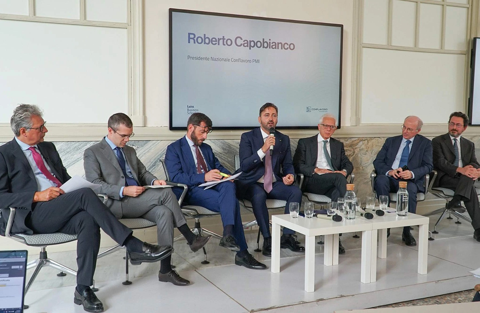 Burocrazia, freno alla competitività