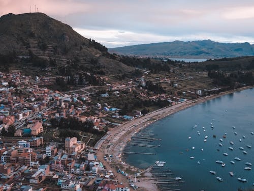 Bolivia: la penuria di carburante alimenta la rabbia della gente, proteste in tutto il Paese