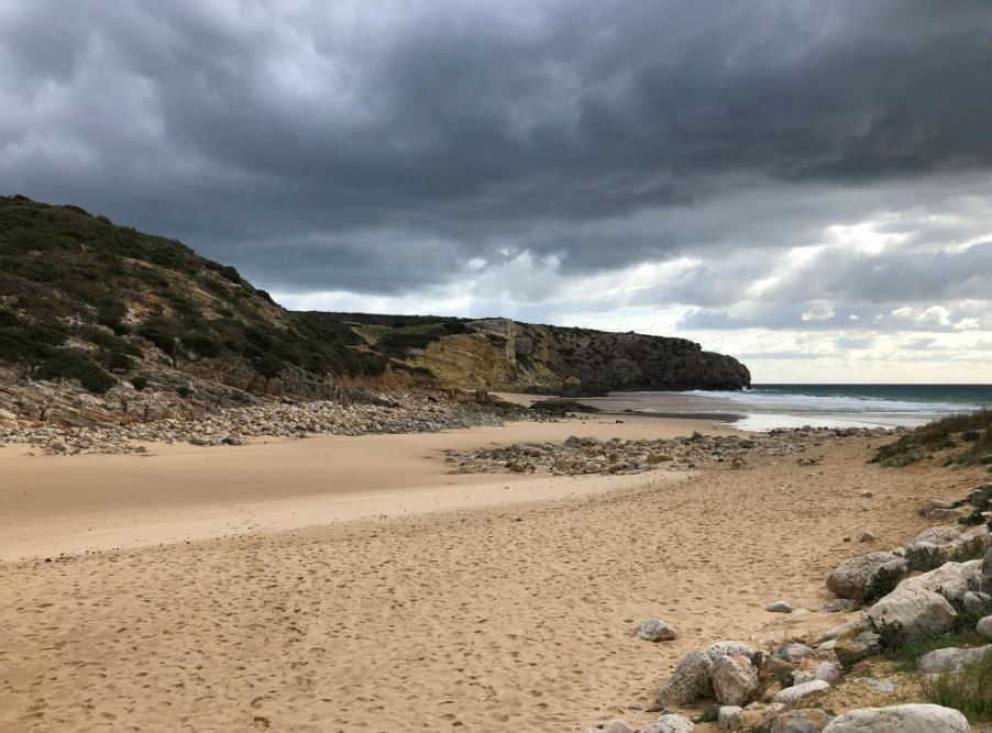Colombia: passa per i social il reclutamento di minori da terroristi e narcos