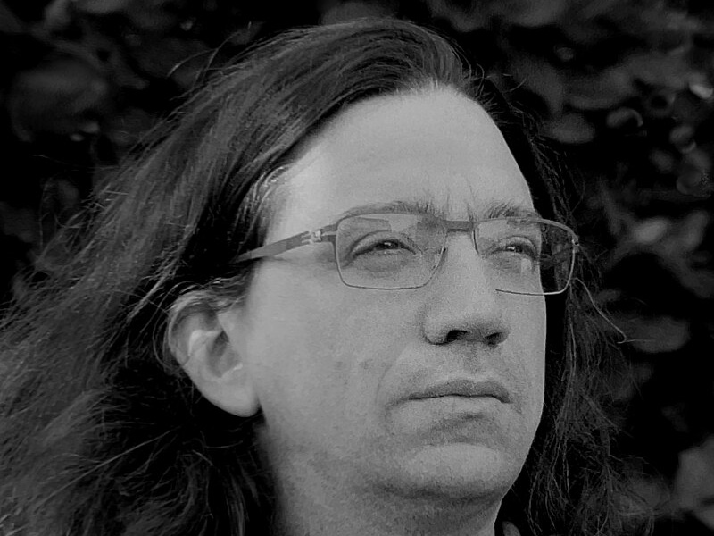 Necessario un nuovo cesarismo, chi è il blogger che influenza il prossimo governo statunitense