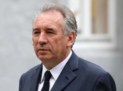 Francia: il governo di Bayrou è già un'anatra zoppa?