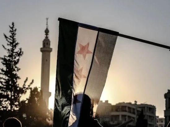 Siria: Al-Jolani celebra la vittoria, ma l'Occidente aspetta le prime sue vere mosse