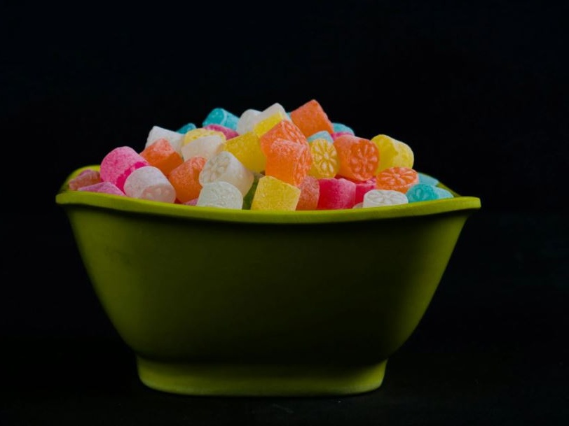 Regno Unito, dolciumi statunitensi sotto accusa: possono danneggiare il DNA e aumentare il rischio di cancro