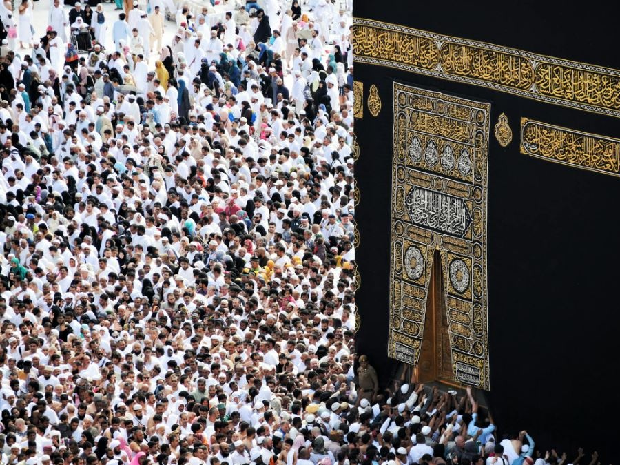 Islam: cominciato il pellegrinaggio alla Mecca, un milione e 400 fedeli arrivati in Arabia Saudita