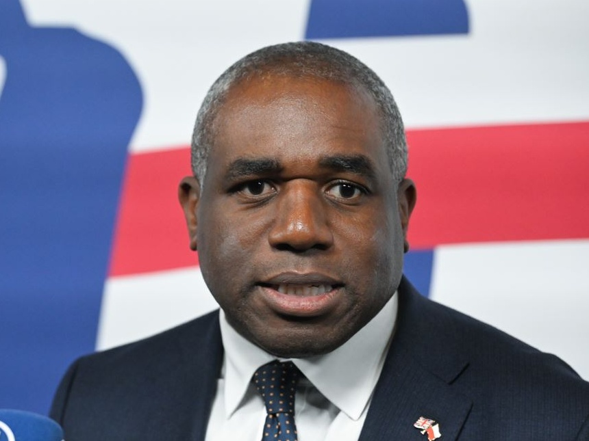 Medio Oriente, il Regno Unito contro Israele: La carestia a Gaza è abominevole