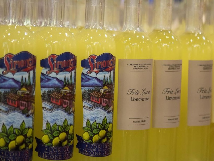 La Spagna alla guerra del Limoncello: quello di Almeria fatto con mandarini biologici