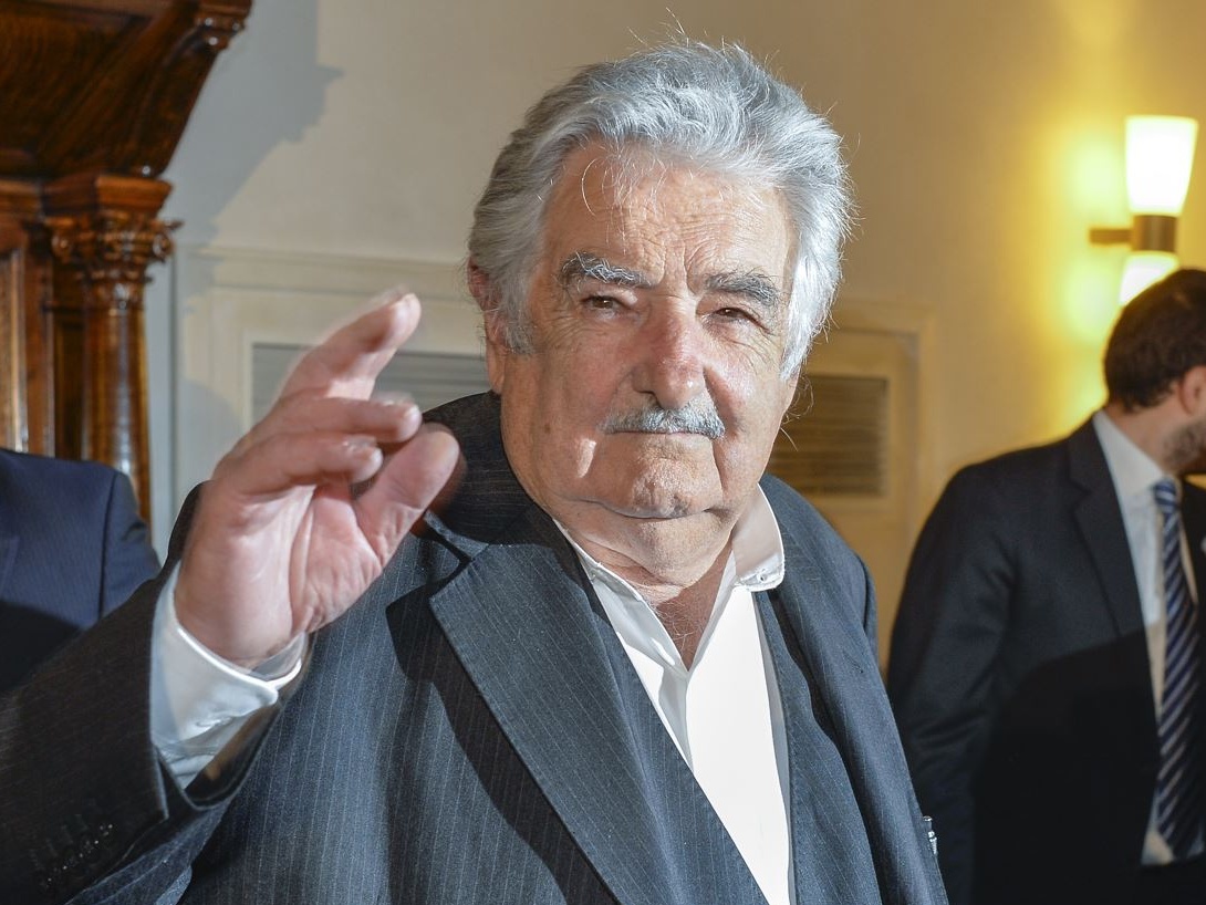 Uruguay, l'ex presidente Mujica annuncia alla sua gente: Sto morendo per un tumore e smetto di curarmi