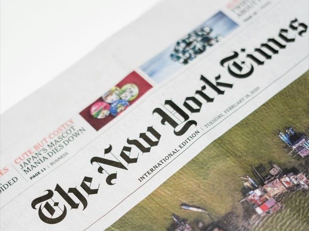 Caso Epstein: il New York Times pubblica altre lettere di auguri al finanziere scritte da vip